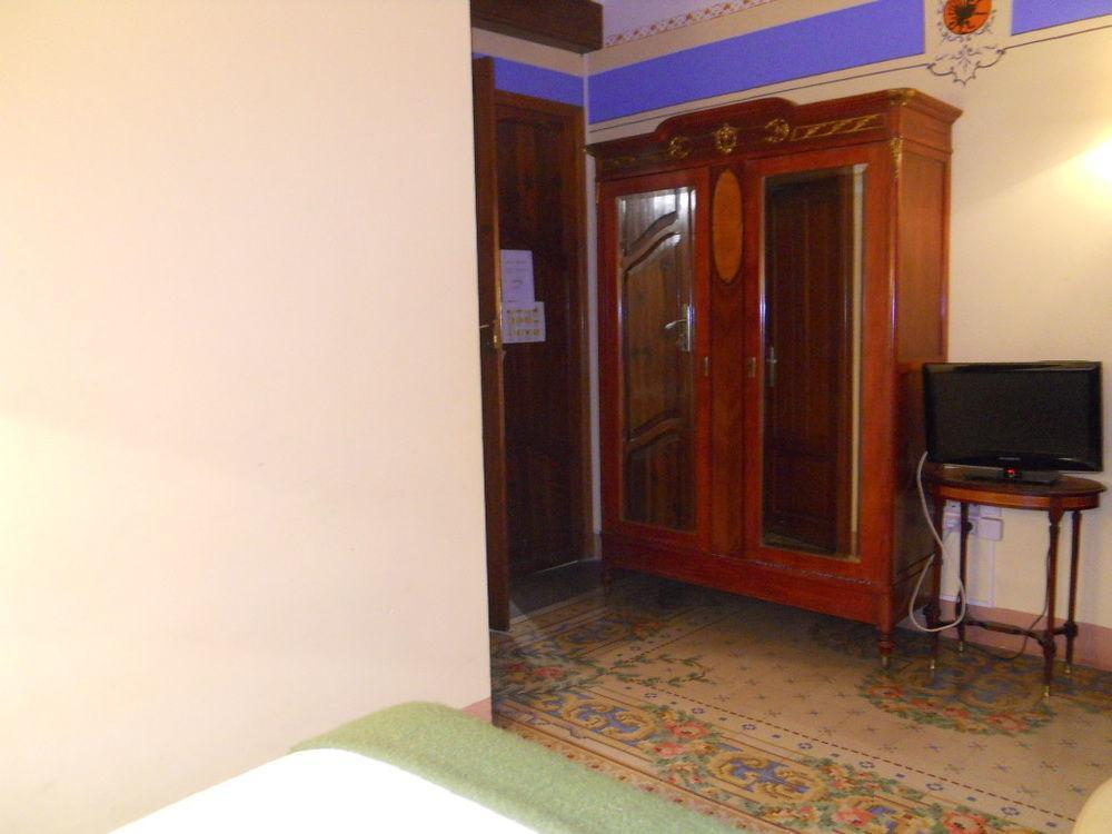 Hotel 1900 Casa Anita Requena Eksteriør billede