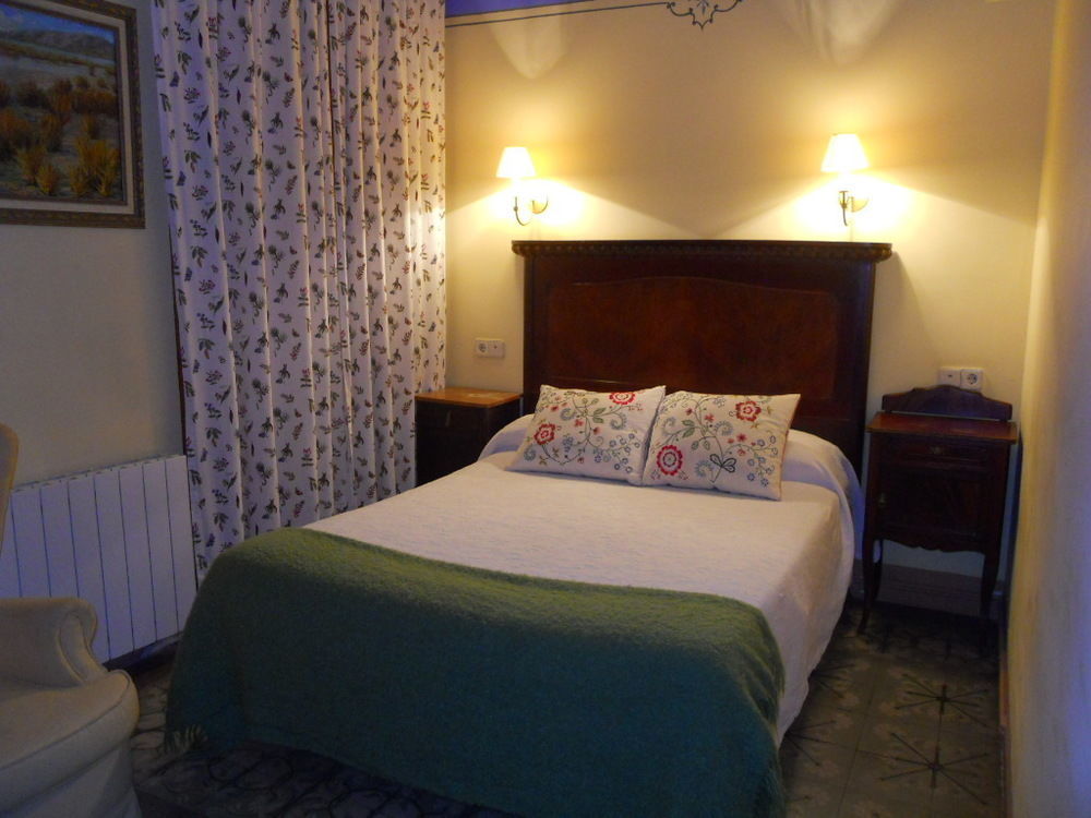 Hotel 1900 Casa Anita Requena Eksteriør billede